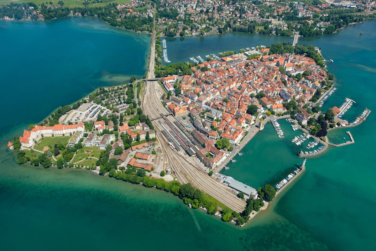 Die Insel von Lindau von Oben aufgenommen von einer Drohne